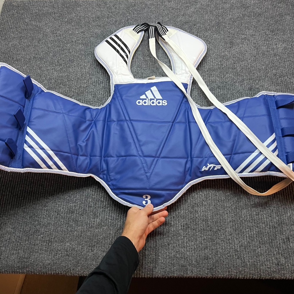 2 Adidas Taekwondo Reversible Chest Protector Hogu Set 1 3 medium small Blue WTF - Picture 9 of 10
